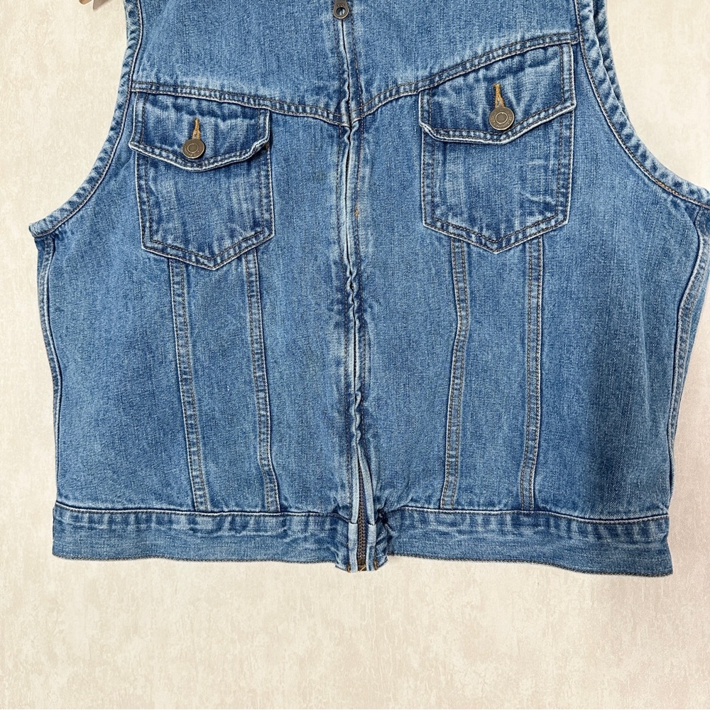 St. John’s Bay Women’s Vintage Denim Vest Corduroy Collar Full Zip Barncore L - Picture 4 of 12